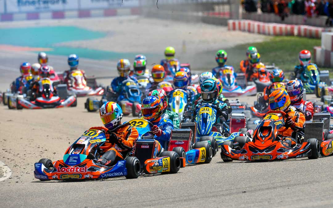 Una de las carreras que se han celebrado durante la mañana del domingo en Motorland Aragón. Foto: Motorland Aragón