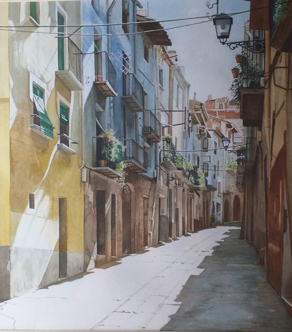 Sol y sombra en la calle Trinidad de Alcañiz. / José Manuel Colado