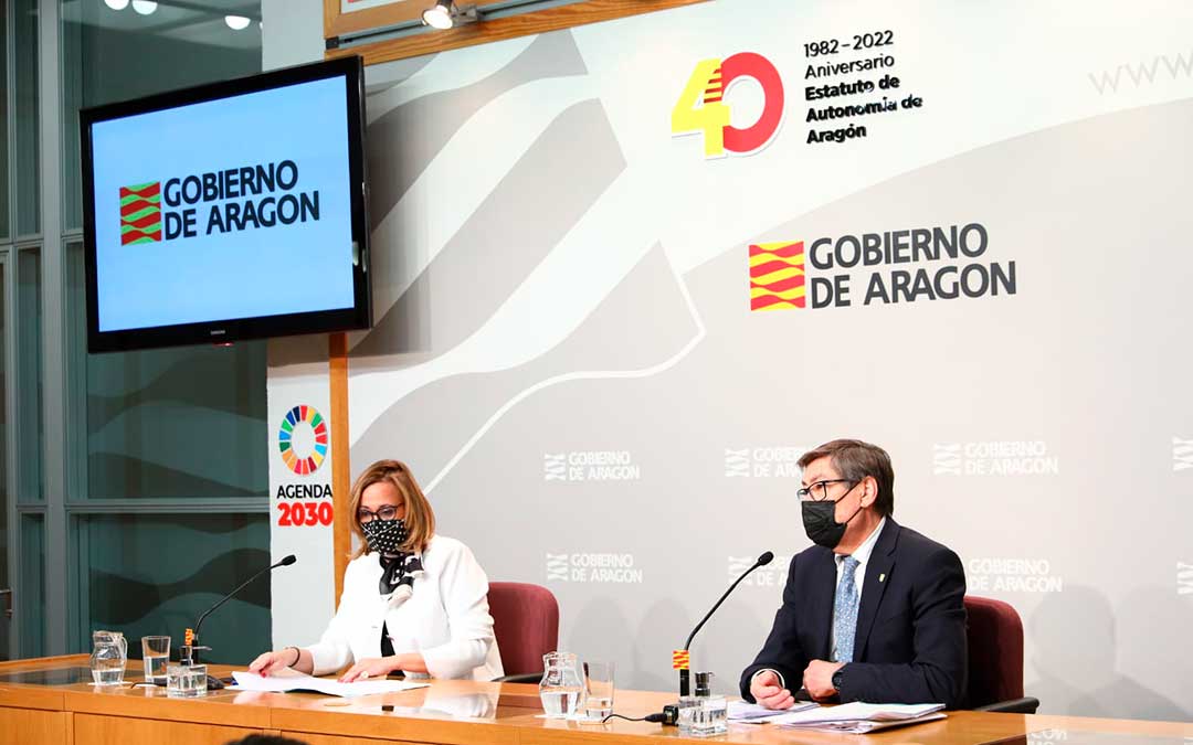 El vicepresidente Arturo Aliaga ha comparecido este miércoles en rueda de prensa tras el Consejo de Gobierno junto a la consejera de Presidencia, Mayte Pérez / DGA