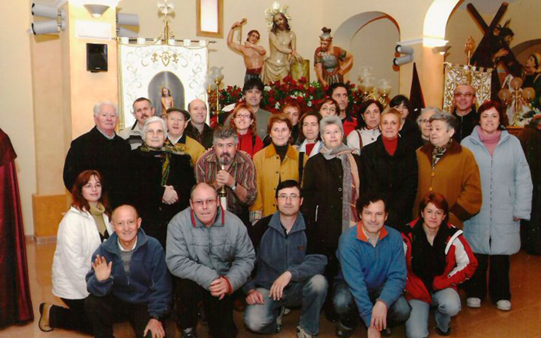 Las familias Gracia, Tello y Abellán procesionan con Nuestro Señor atado a la Columna cada Jueves y Viernes Santo./ José Gracia