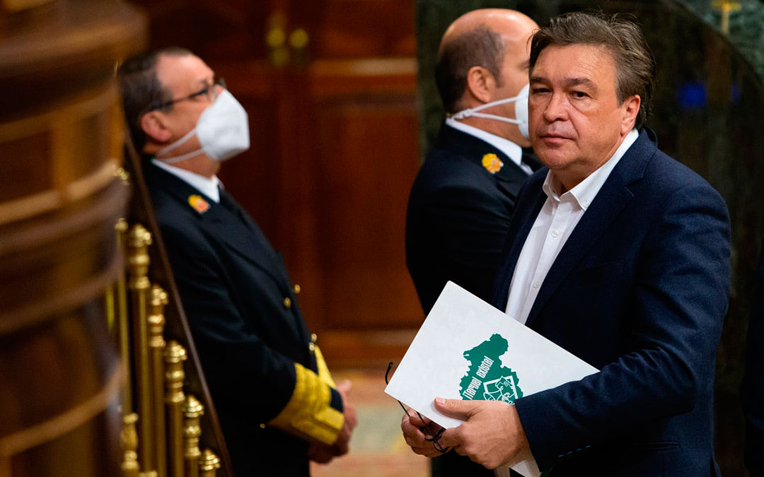El diputado de Teruel Existe, Tomás Guitarte, en el Congreso de los Diputados./ Teruel Existe