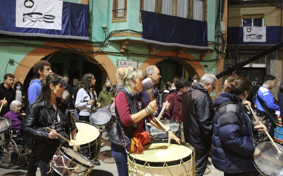 Romper la Hora en La Puebla 2022. Una de las cuadrillas entrando a la plaza tras romper la Hora. / B. Severino
