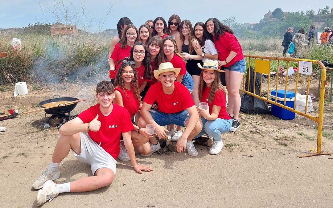 Foto de grupo de la Peña Paranoia./ J.L.