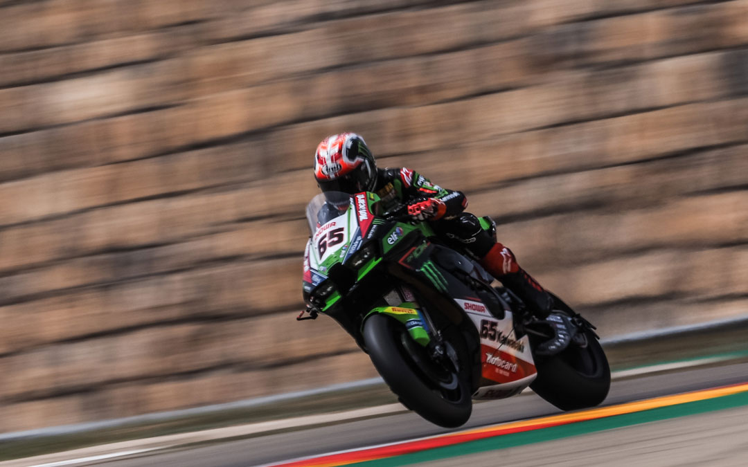 Jonathan Rea a los mandos de la Kawasaki en los entrenos del pasado martes. Foto. SBK