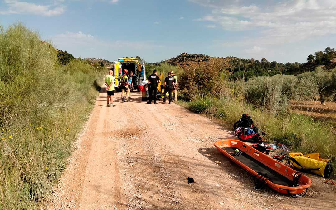 Los bomberos del Parque de Alcañiz rescataron a la víctima./ Bomberos DPT