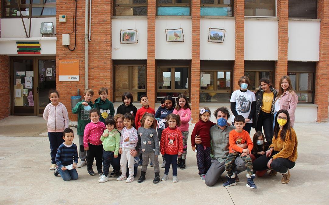 La escuela rural ofrece una educación cercana que integra a las familias y con proyectos muy innovadores como es el ejemplo del centro de Foz Calanda, perteneciente al CRA Olea./ Laura Castel