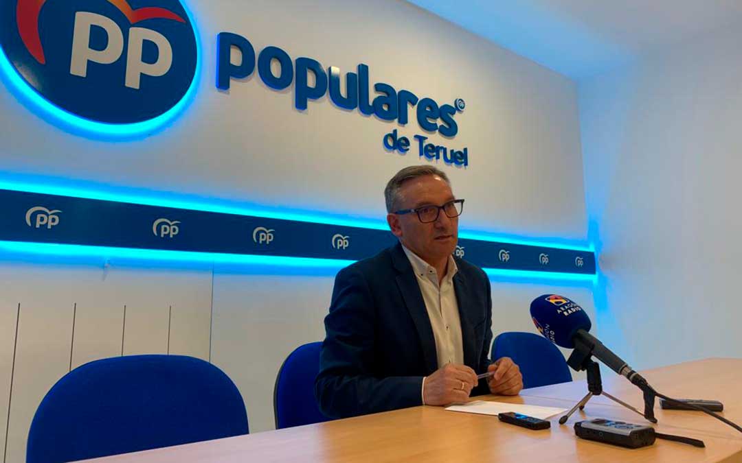 El presidente del PP de Teruel, Joaquín Juste, en rueda de prensa / PP