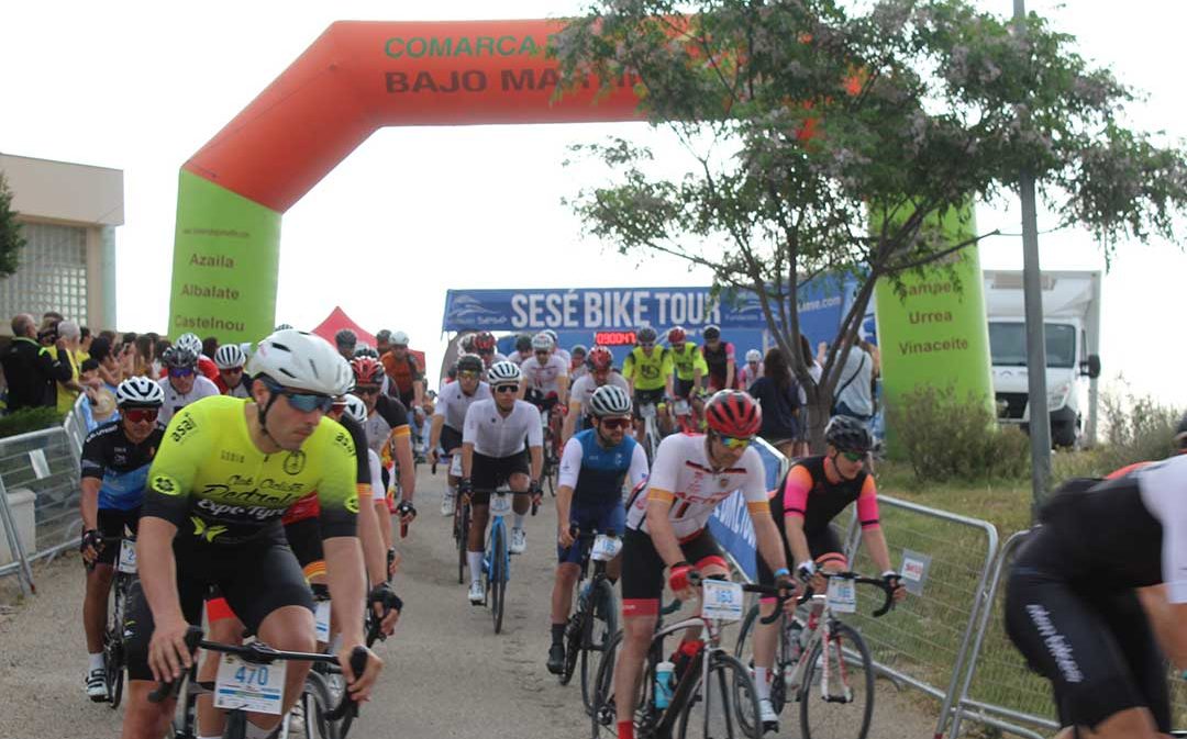 Urrea de Gaén se convierte en la capital del ciclismo y recibe a más de 520 deportistas en la solidaria Sesé Bike Tour