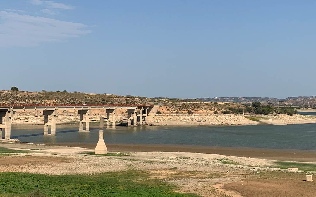 El embalse de Mequinenza a su paso por Caspe./ P.S.