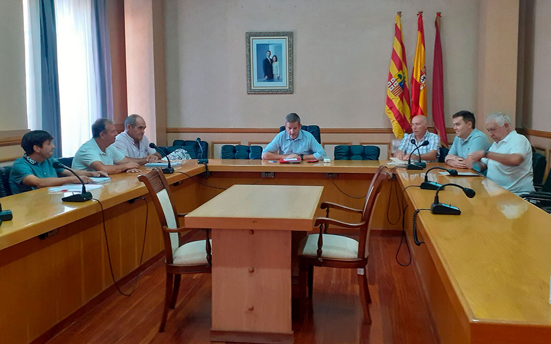 Reunión técnica de los representantes de regantes, ganadería y la Cooperativa Nuestra Señora de los Pueyos con DGA./ Ayto. de Alcañiz