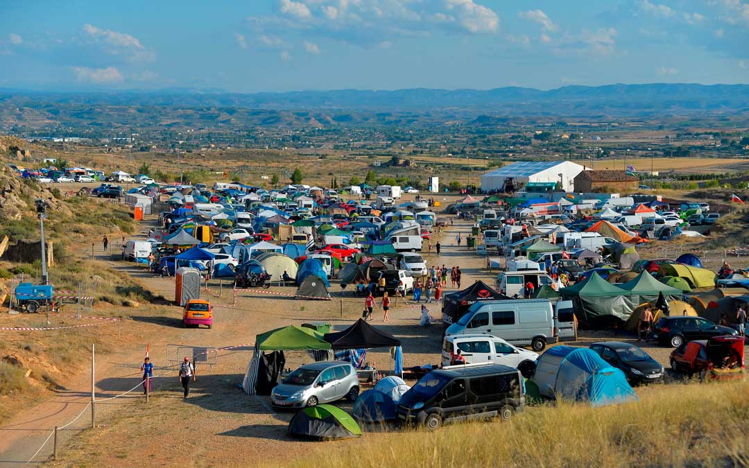 Foto de archivo de la zona de acampada de Motorland / Motorland