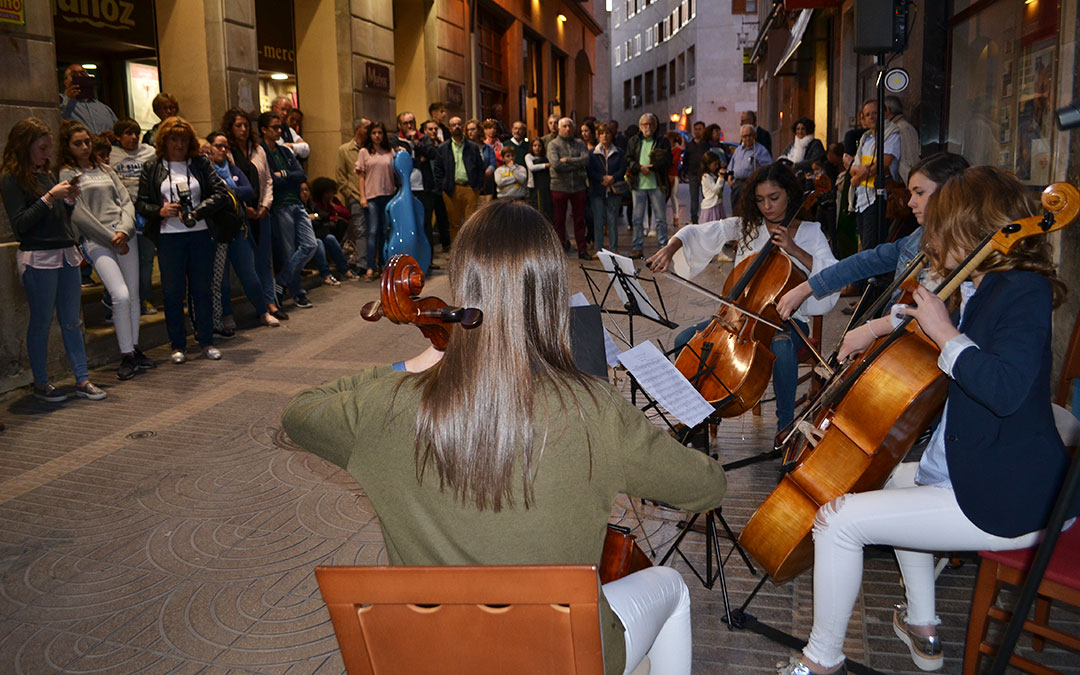 Una de las imágenes del certamen de violoncello que dejó la edición de 2017. / La Comarca