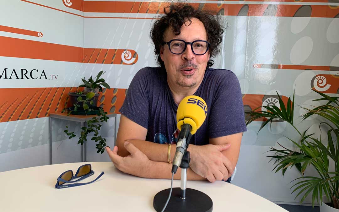 ntonio Francisco Pedrós Gascón, profesor en literatura española en la Universidad de Colorado, en Radio La Comarca / E.P