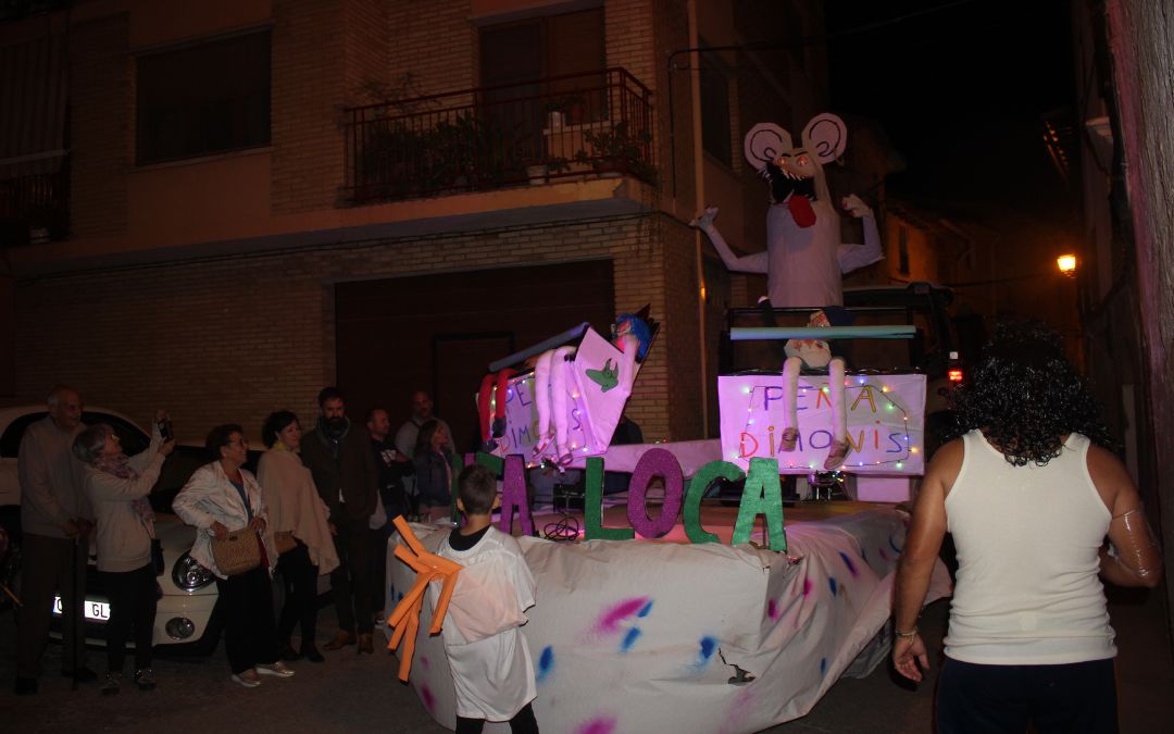 Desfile de carrozas de La Codoñera./ C. O.