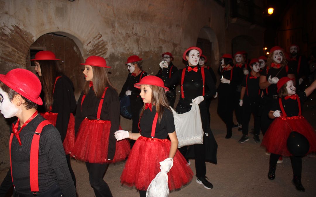 Desfile de carrozas de La Codoñera./ C. O.