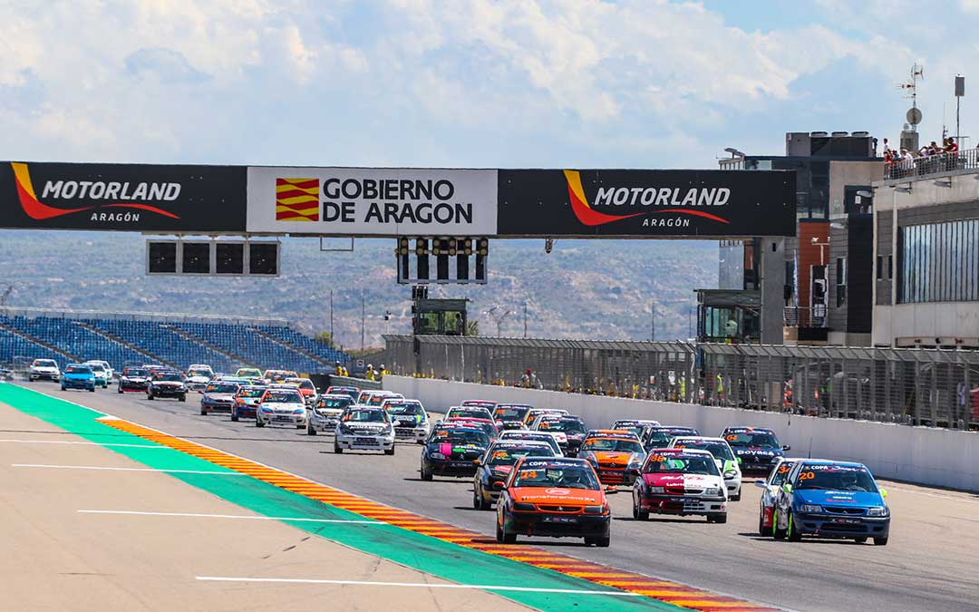 Salida de la Copa Saxo 8V./Racing Weekend 2022