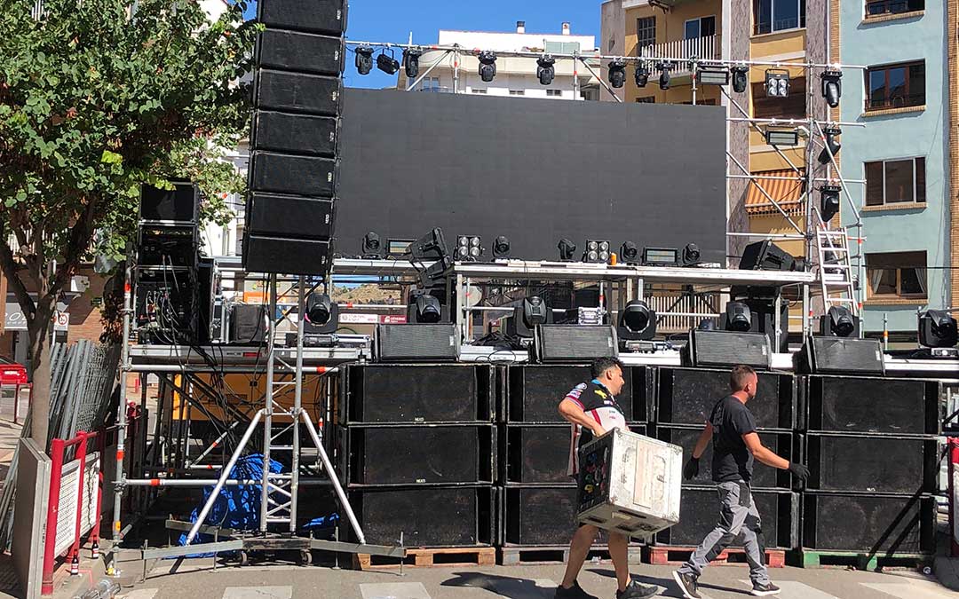 La discomóvil más grande es la de la curva del Embudo / L. Castel