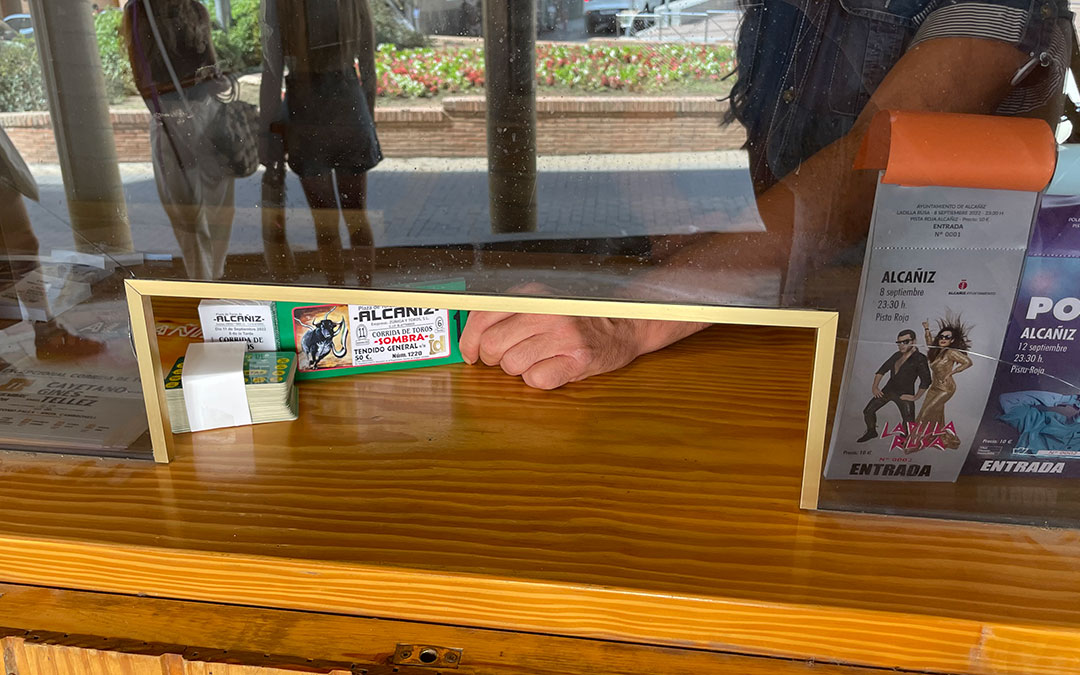 Las entradas pueden adquirirse en las taquillas del Teatro Municipal de Alcañiz./ María Celiméndiz
