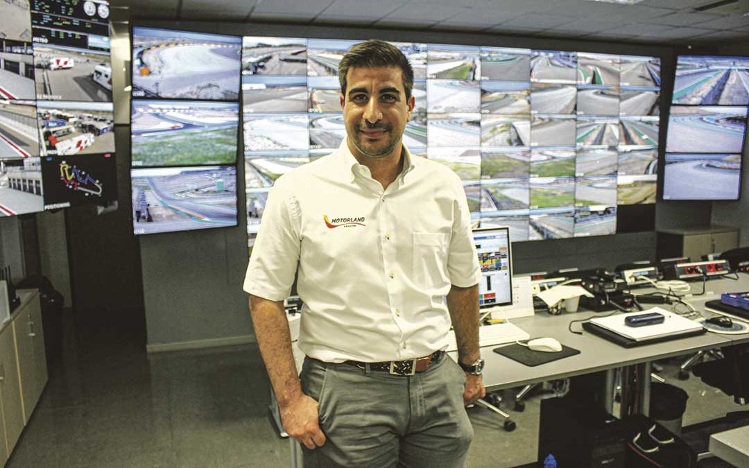 El joven ingeniero Miguel Ángel Cobo (Jerez, 1988) es el nuevo gerente de Motorland desde hace poco más de un mes / L. Castel