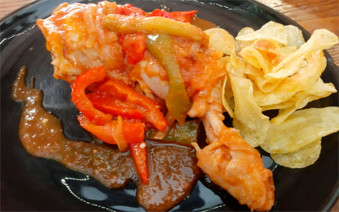 Muslo de pollo al chilindrón