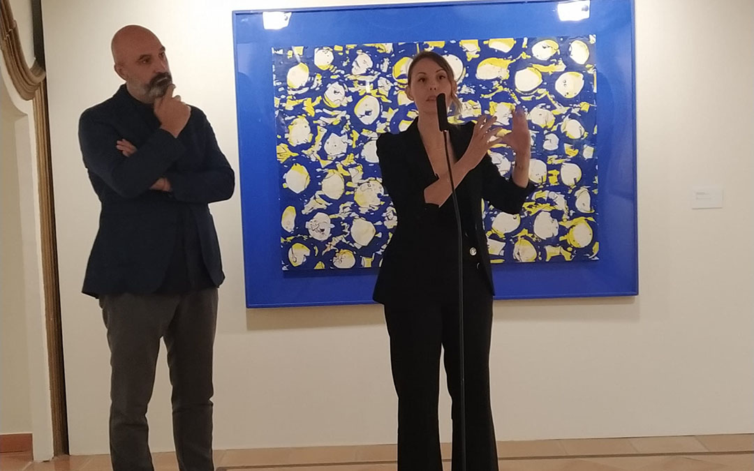 La presentación ha corrido a cargo del Director General de Cultura de DGA, Victor Manuel Lucea, y de la comisaria de la exposición Alejandra Rodríguez./ Nerea Altaba