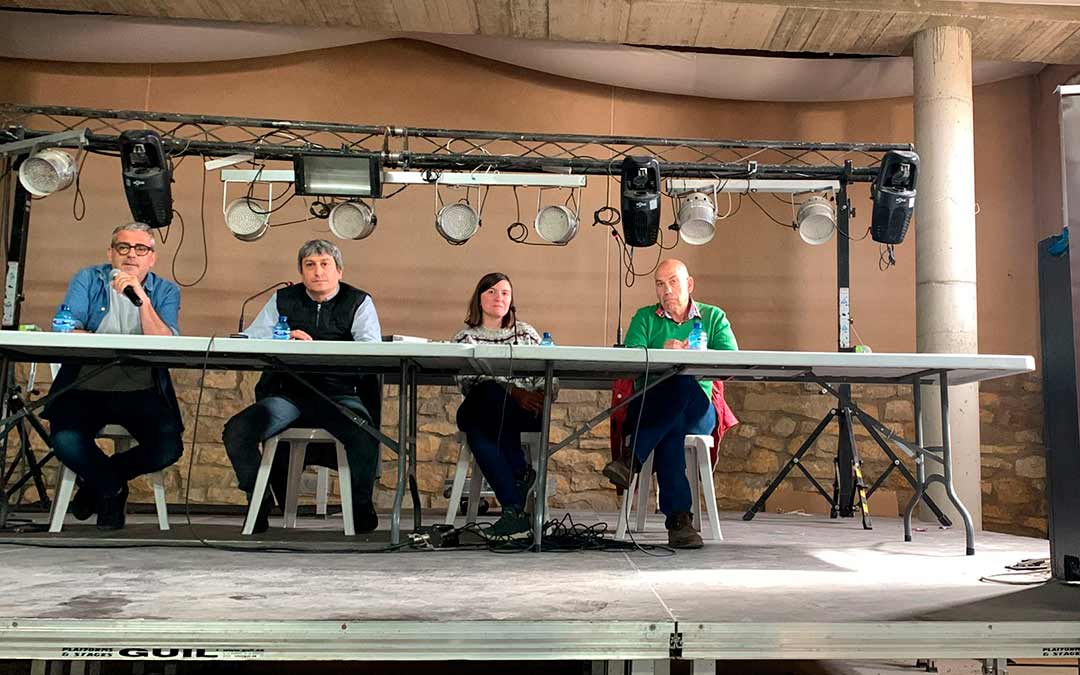 Mesa redonda en el festival de Allepuz./L.C.