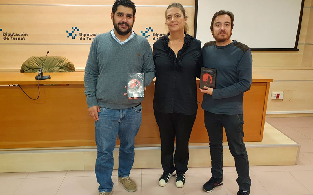 Diego Piñeiro, Sonia Llera y Nacho Escuín, tras la rueda de presentación de las acciones relacionadas con Joaquín Carbonell./ DPT