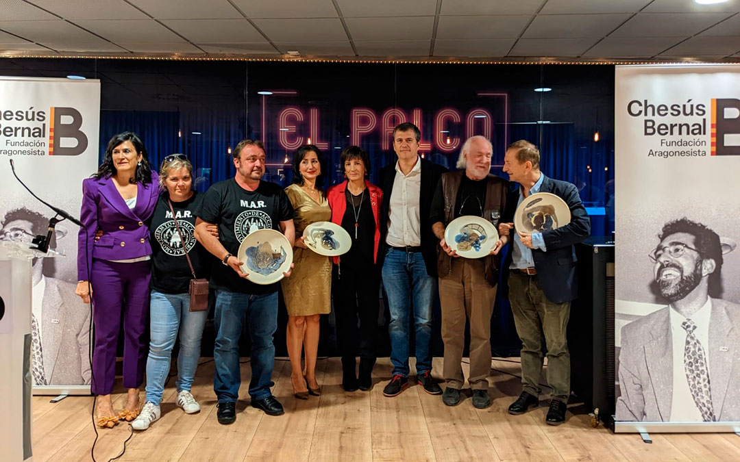 Foto de familia de los galardonados con los premios 'Aragón 2022' de la Fundación Aragonesista Chesús Bernal./ CHA