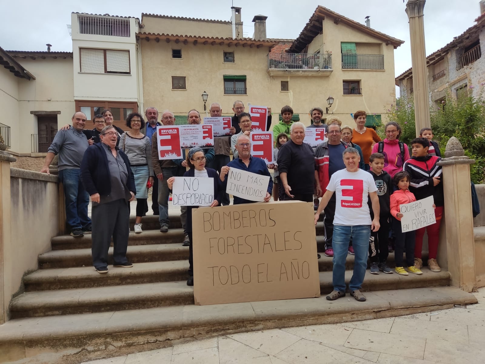 Concentración en Ráfales de la jornada “Yo paro por mi pueblo” / Revuelta de la España vaciada