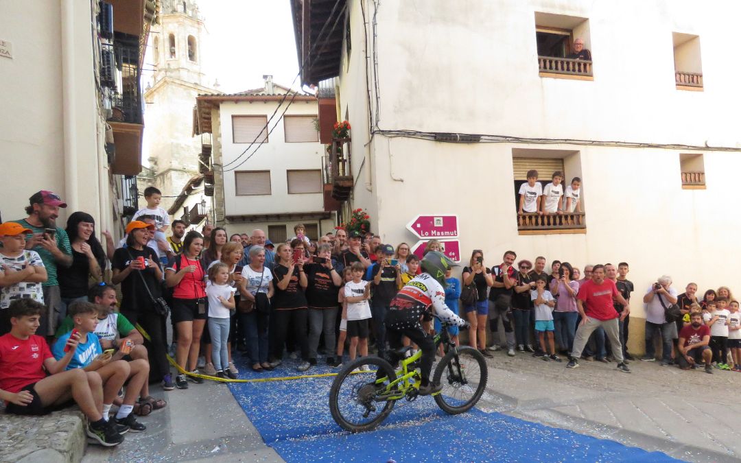 Exhibición MTB en Peñarroya./ L. C.