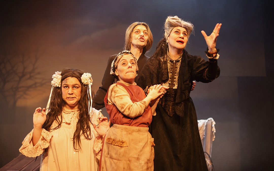 'Atra Bilis' está protagonizado por Paloma García Consuegra, Celia Morán, Nuria González y Maite Sandoval. / Dominik Valvo-Dos Hermanas Catorce