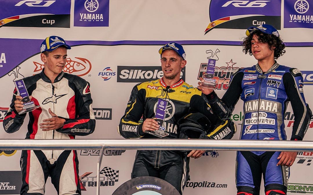 Podio de la categoría Rookie de la Yamaha R6 Cup en la quinta prueba de la temporada en Jerez./ Yamaha R6 Cup
