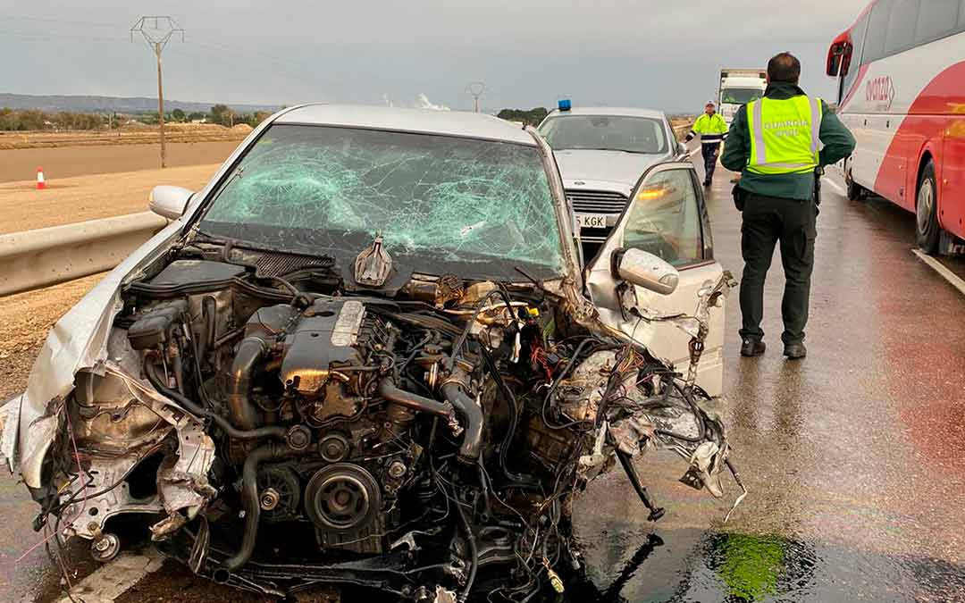 Accidente este sábado en la N-232 a la altura de El Burgo de Ebro./Guardia Civil