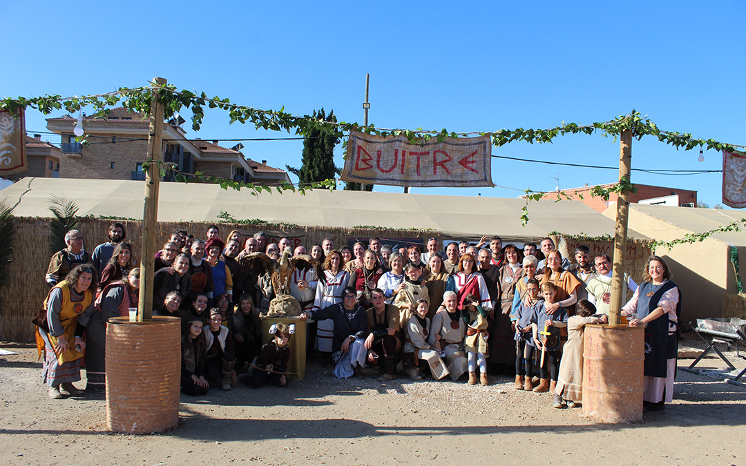 Parte del Clan del Buitre en el campamento de la XIV Lakuerter Íbera de Andorra. / B. Severino