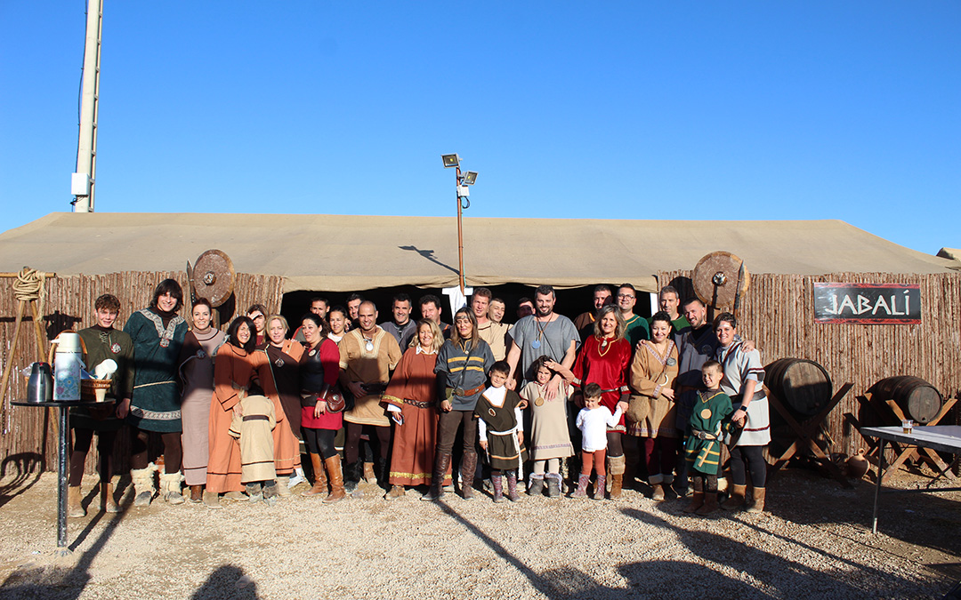 Parte del Clan del Jabalí en el campamento de la XIV Lakuerter Íbera de Andorra. / B. Severino