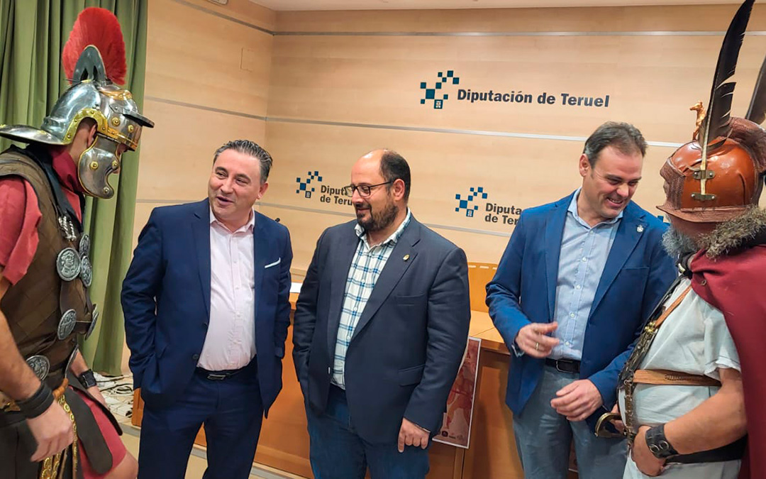 Presentación de Lakuerter en la Diputación de Teruel con Juan Ciércoles, Alberto Izquierdo y Joaquín Bielsa./ DPT