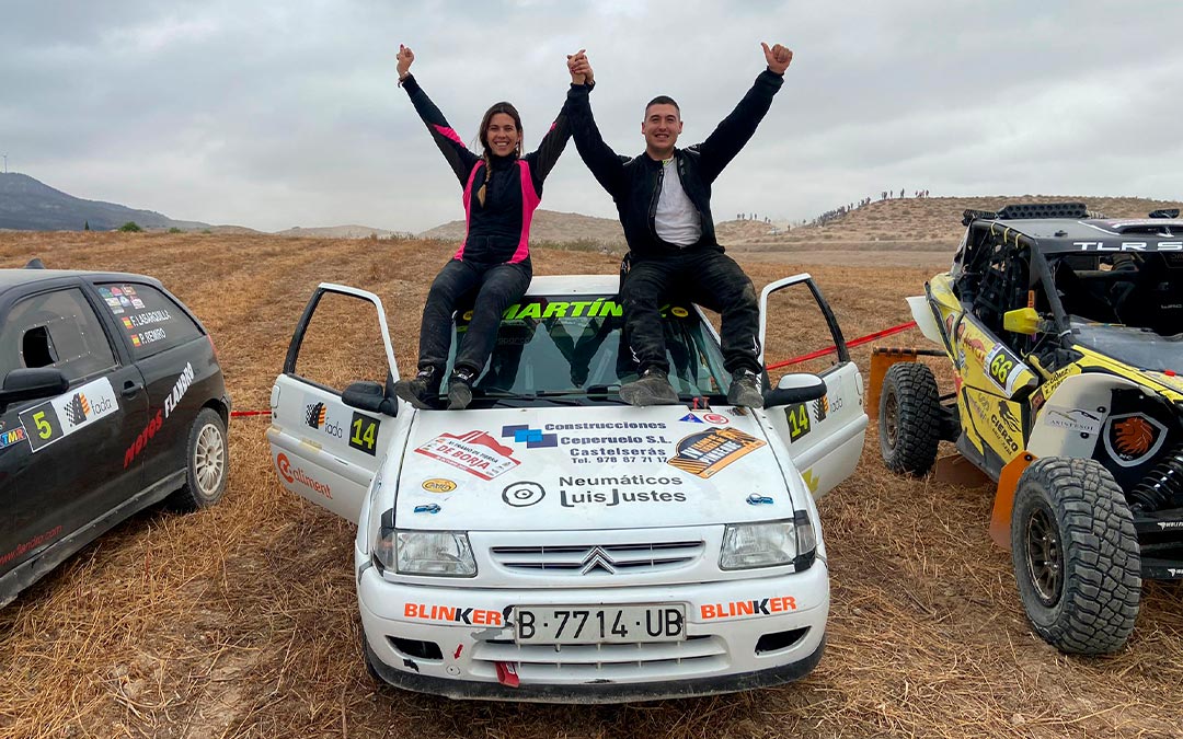 Fernando Martínez y María Vallespi celebran su primer puesto en Clase 1 en Borja./ María Vallespi