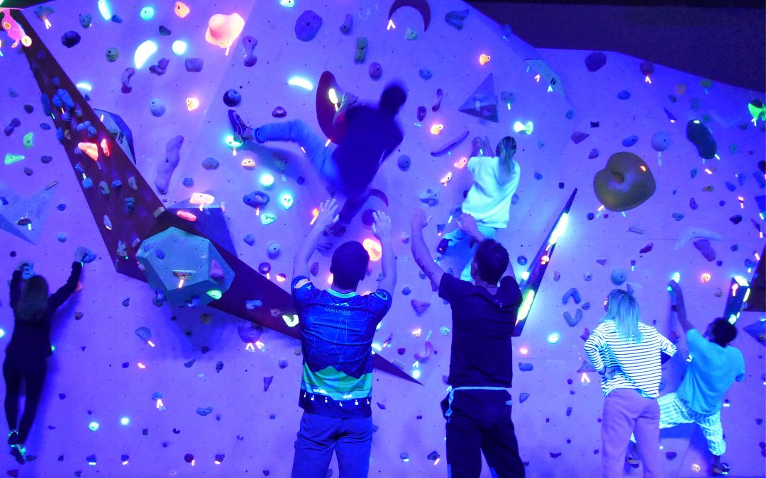 Las luces de neón volvieron a ser protagonistas en el evento./ T. C.