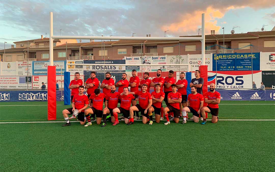 El equipo del Rugby Bajo Aragón en Los Rosales de Caspe. / Rugby Bajo Aragón