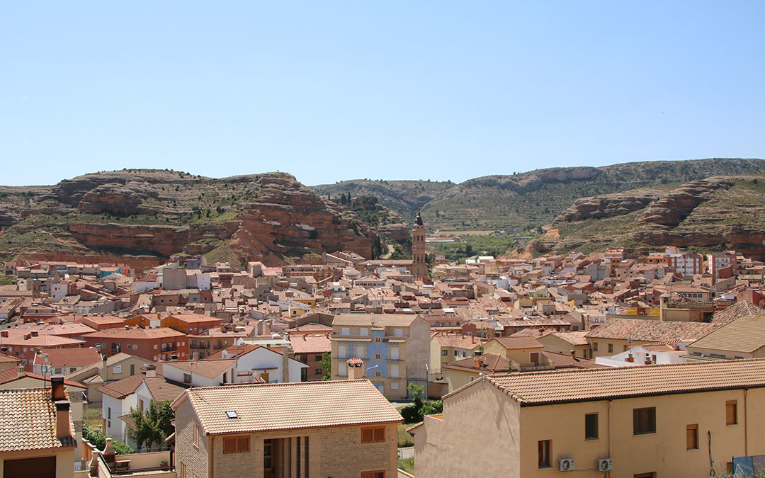 Vista panorámica del casco urbano de Alcorisa. / L.C.