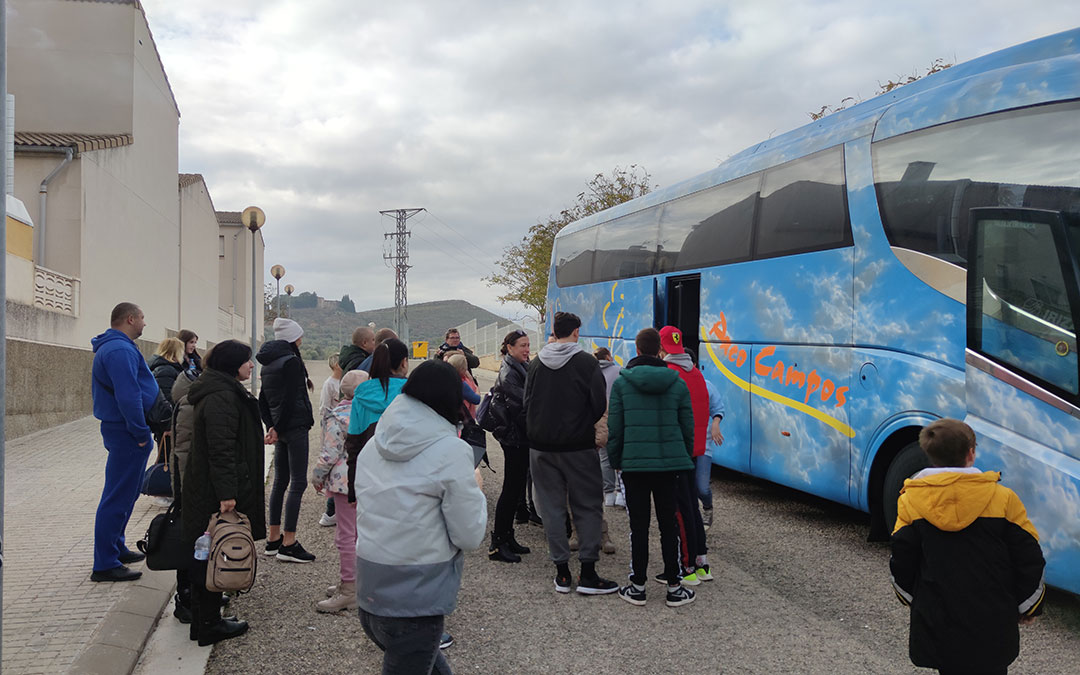 Llegada del tercer autobús de ucranianos a Andorra. / A. Gracia