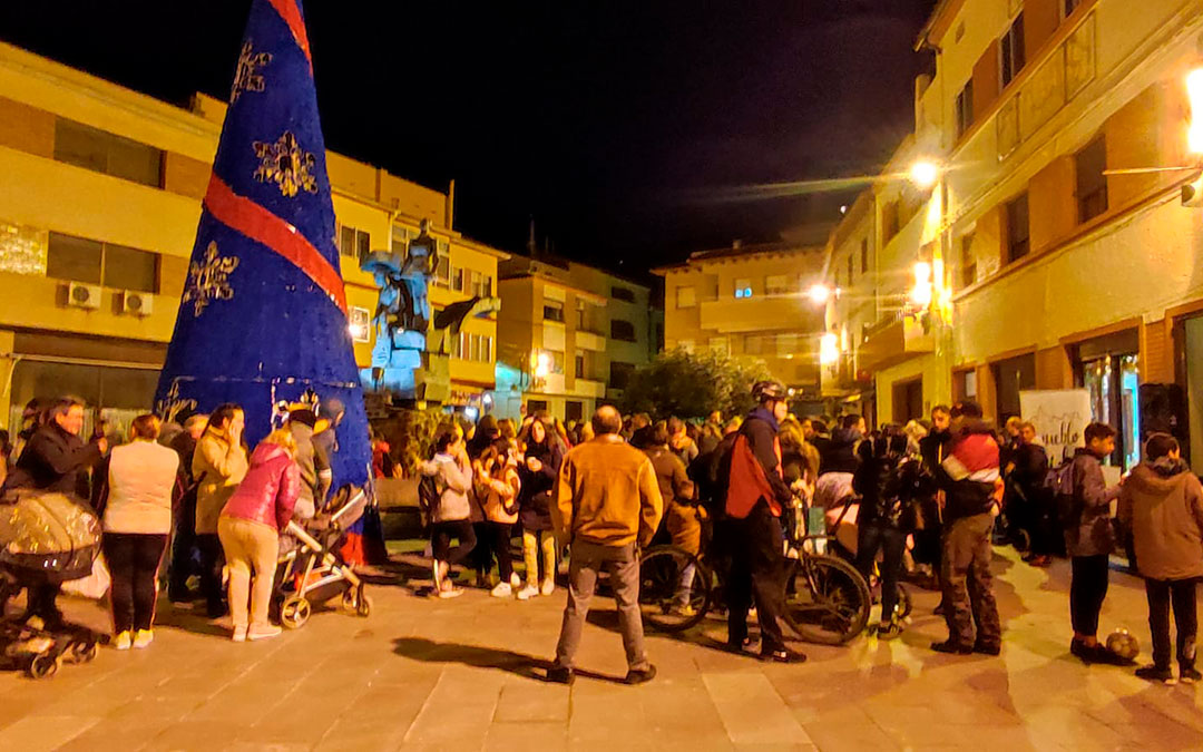 La plaza del Regallo durante el encendido de luces de Navidad. / Ayto. Andorra