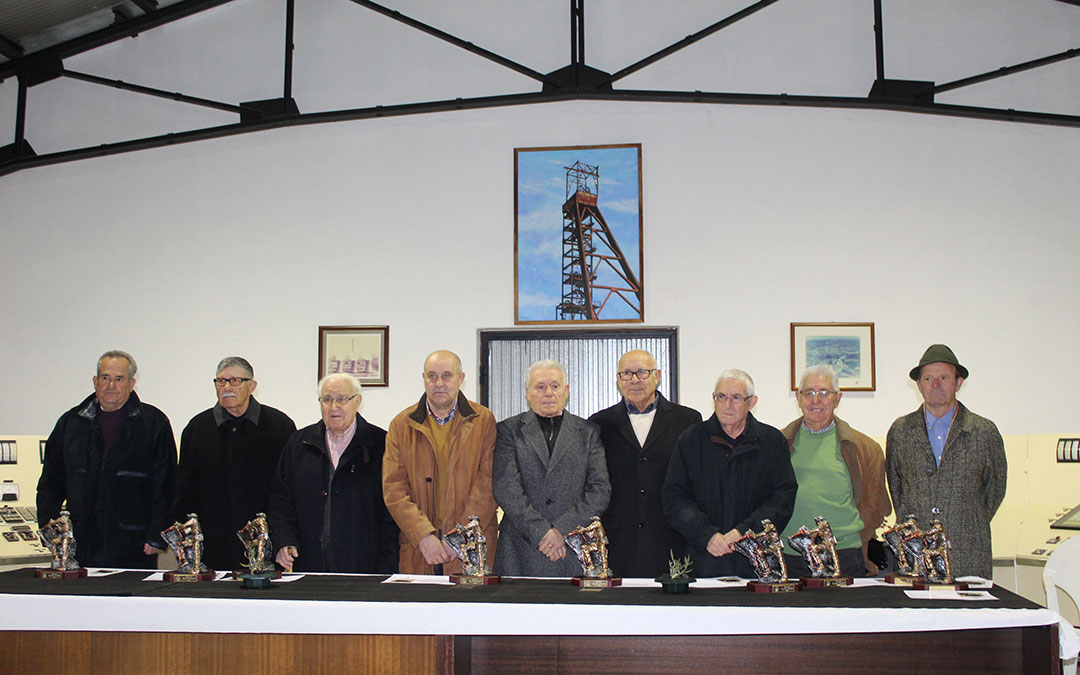 Mineros jubilados homenajeados por Santa Bárbara en Andorra. / B. Severino