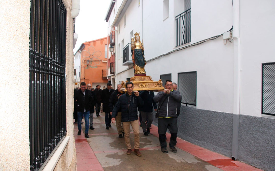 Procesión de Santa Bárbara en Ariño. / Enrique Alfonso