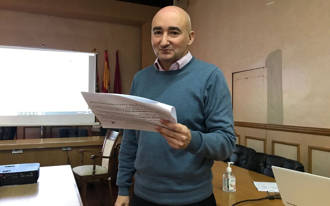 Javier Baigorri, primer teniente de alcalde, en la presentación del borrador de los presupuestos para 2023./ C. O.
