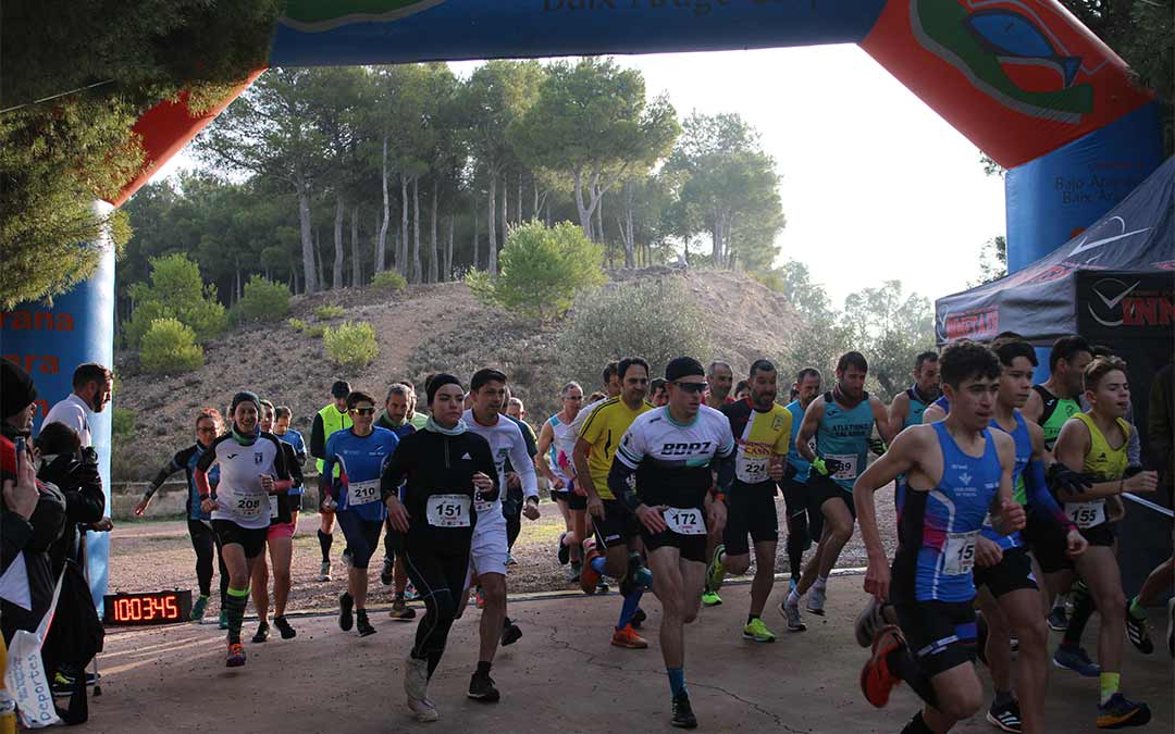 Los corredores, tras el pistoletazo de salida./ P.S.