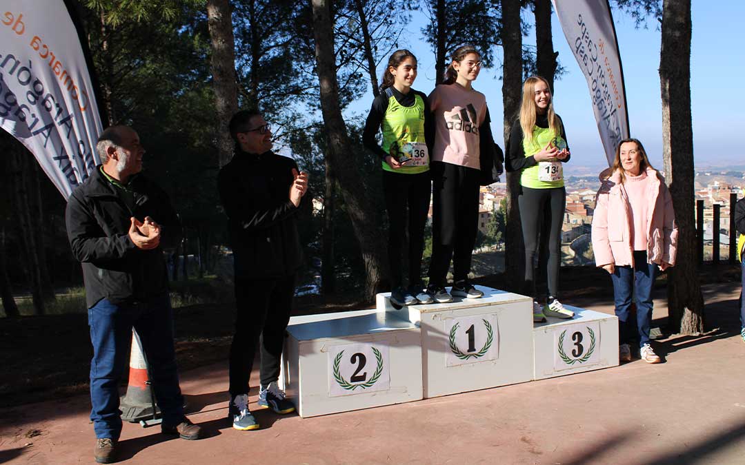 Podio SUB16 femenino./ P.S.