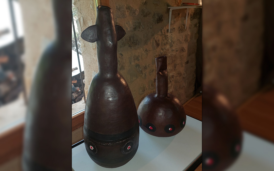 La cerámica de Carbó destaca por sus formas naturales./ J.L.