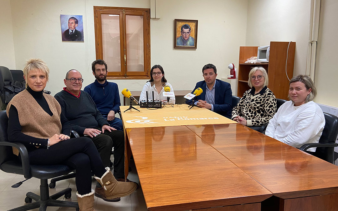 Invitados al programa especial emitido desde Calanda por Radio La Comarca./ L.C.