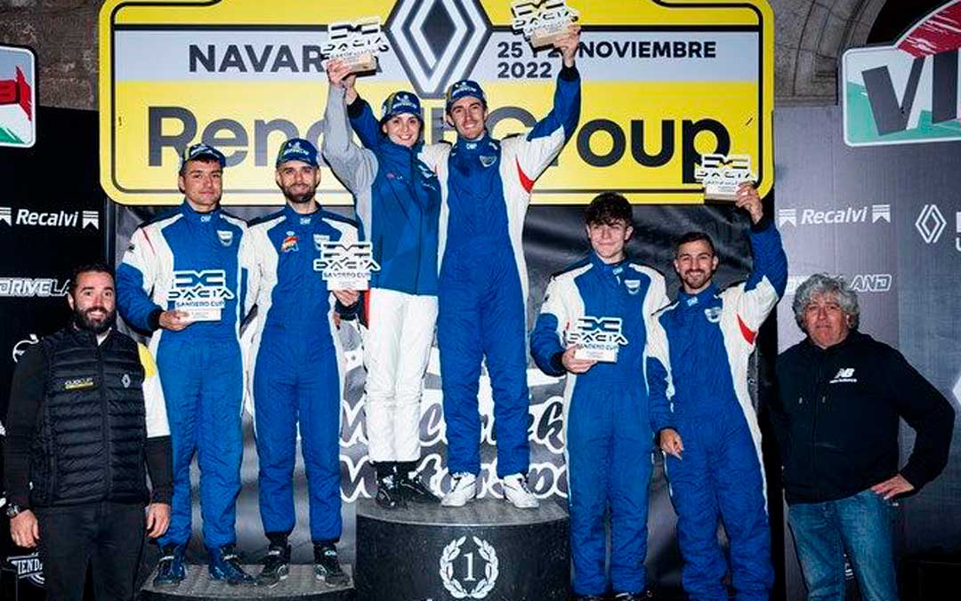 Adrián Lecha y Belén Maniego en lo más alto del podio del Rally de Elizondo (Navarra) / A. Lecha